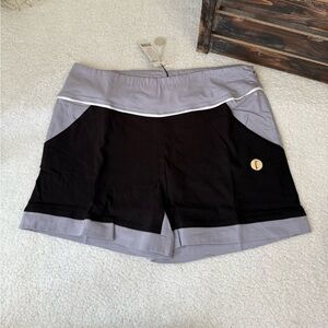 SwingDish golf shorts